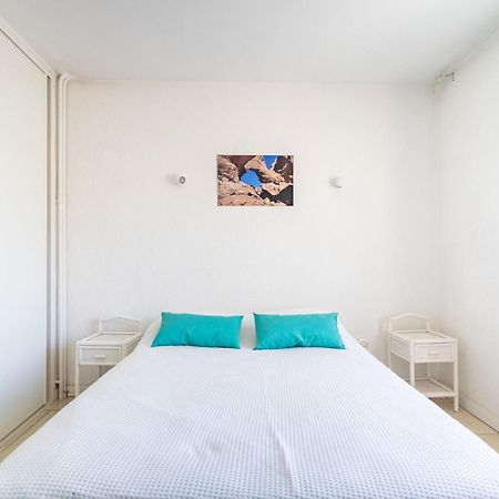Apartment Les Ilaires By Interhome Le Lavandou Bagian luar foto