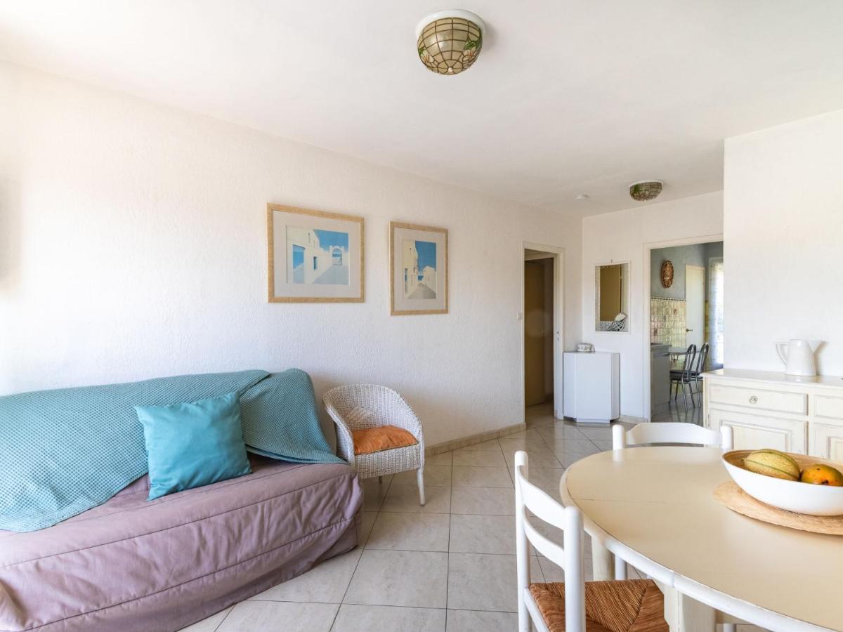 Apartment Les Ilaires By Interhome Le Lavandou Bagian luar foto